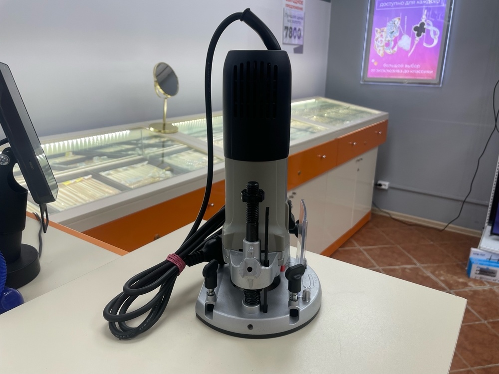 Фрезер Интерскол ФМ40/1000Э