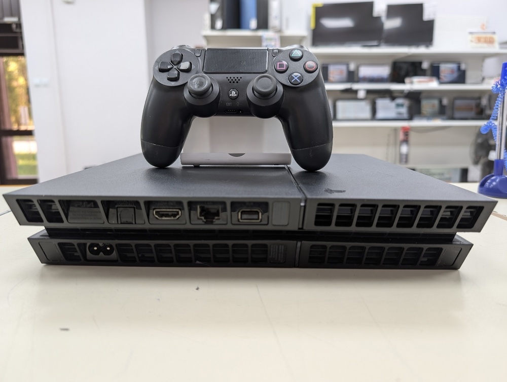 Игровая приставка PlayStation 4 FAT 500GB