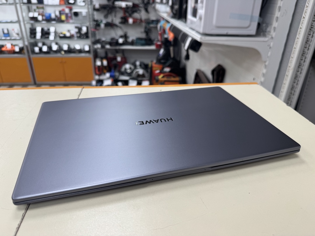 Ноутбук Huawei BoD-WDH9; Core i5-1135G7, Intel iris XE Graphics, 8 Гб, 240 Гб, Нет