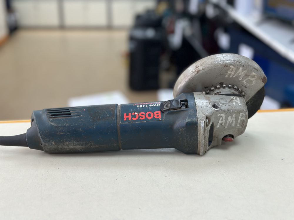 Угловая шлифмашина Bosch bosch gws 1400/125