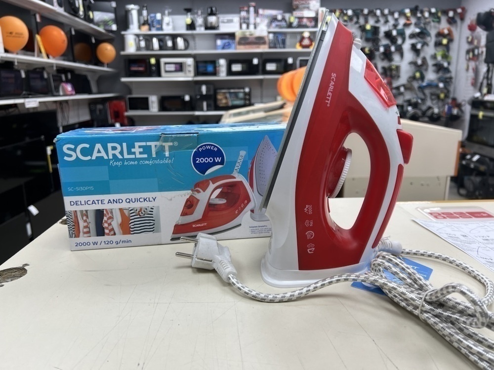 Утюг Scarlett SC-SI30P15