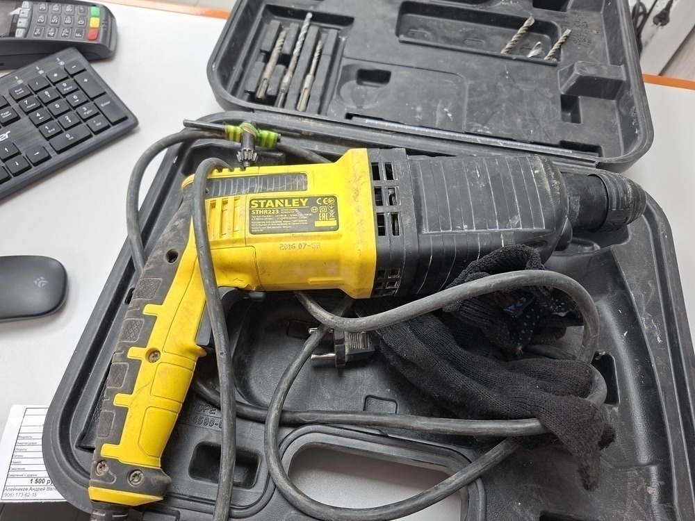 Перфоратор Stanley STHR223K