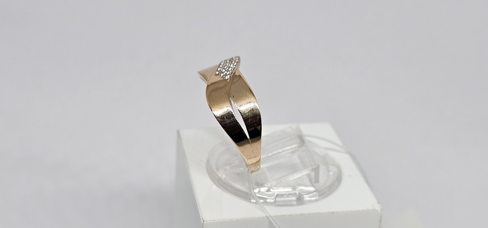 КОЛЬЦО С КАМНЯМИ (Au 585)