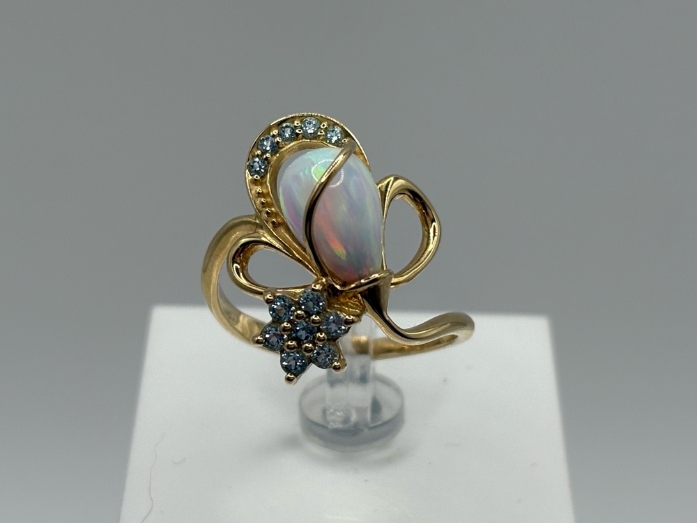 КОЛКМИ585 КОЛЬЦО С КАМНЯМИ (Au 585)