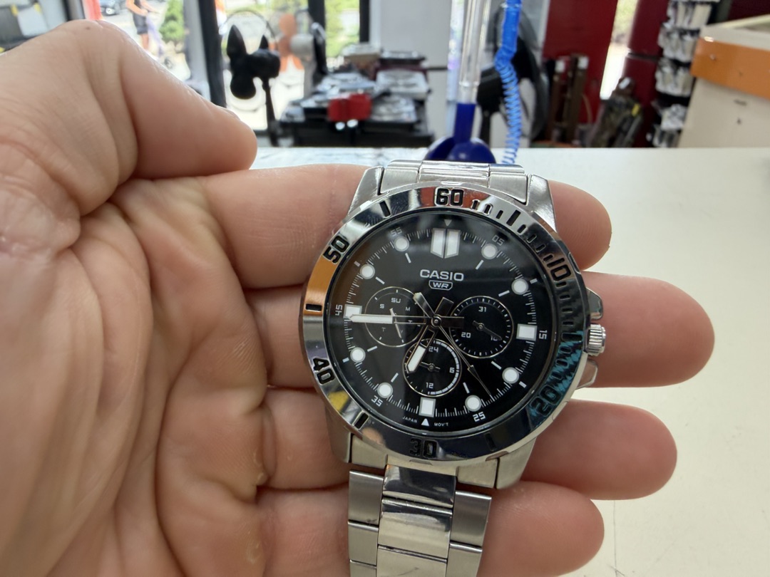 Часы наручные Casio MTP-VD300;