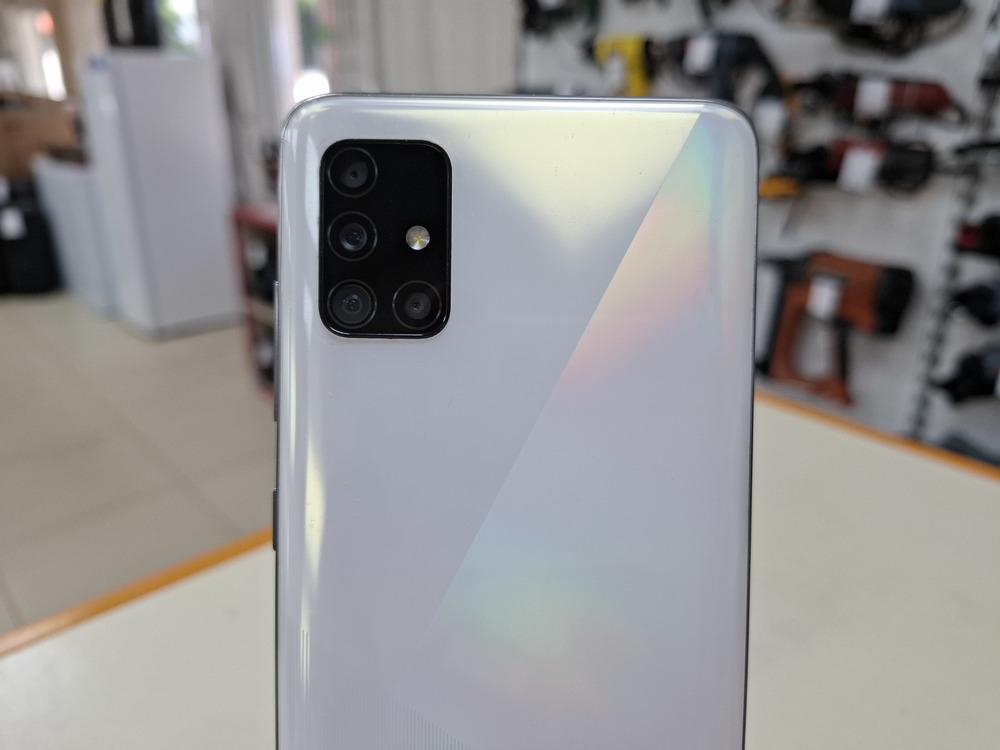 Смартфон Samsung Galaxy A51 4/64