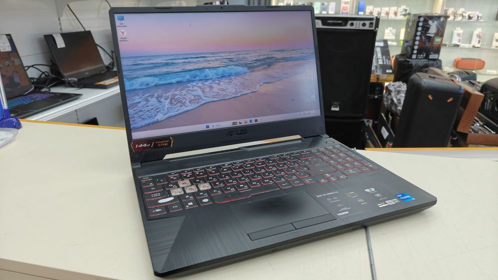Ноутбук ASUS;  Core I5-11400H, GeForce RTX 3050 Ti, 16 Гб, 1.5 Tb, Нет