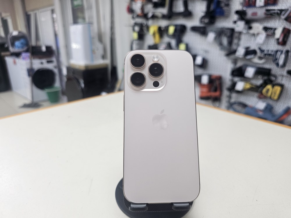 Смартфон Apple Iphone 16 Pro 256Gb