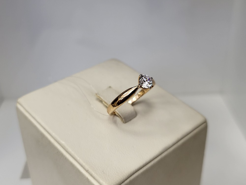 КОЛЬЦО С КАМНЕМ (Au 585)