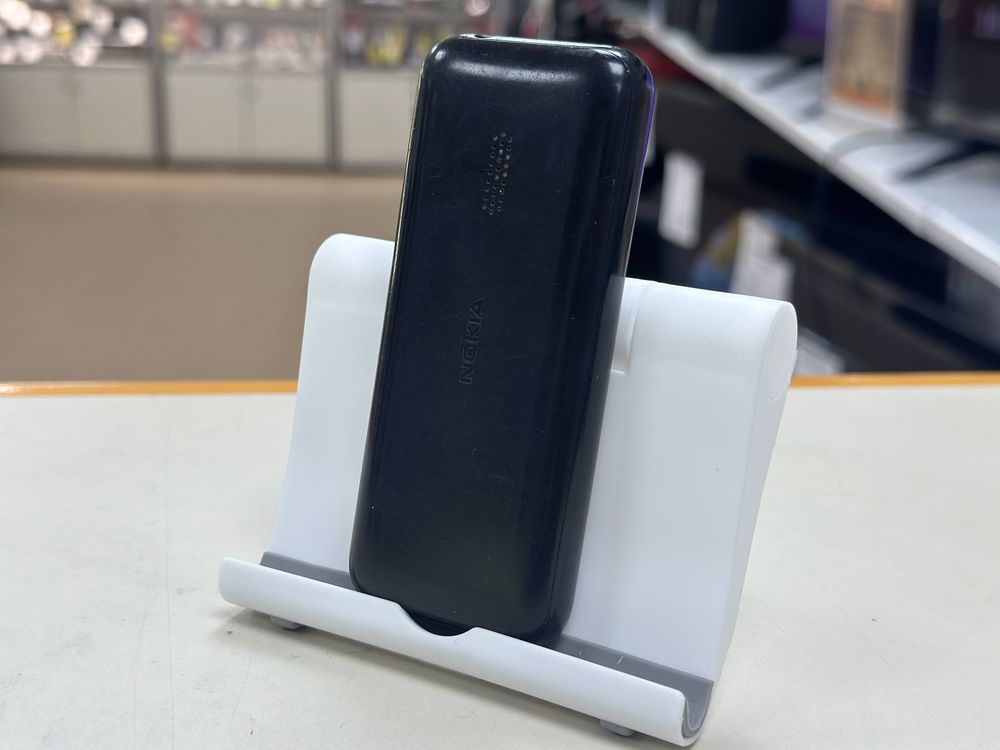 Мобильный телефон Nokia 1101