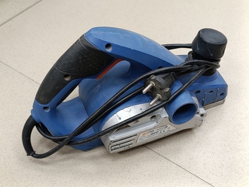 Электрорубанок Dexter IC610PL