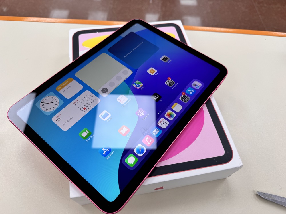 Планшет Apple iPad 11 128 ГБ (A16) 2025 A3354 (Wi-Fi)