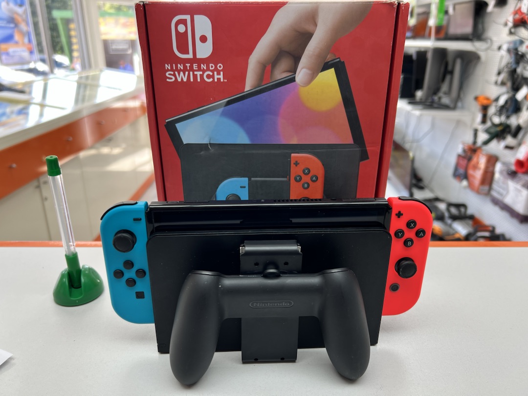 Игровая приставка Nintendo Switch Oled