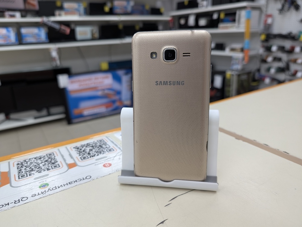 Смартфон Samsung Galaxy J2 Prime