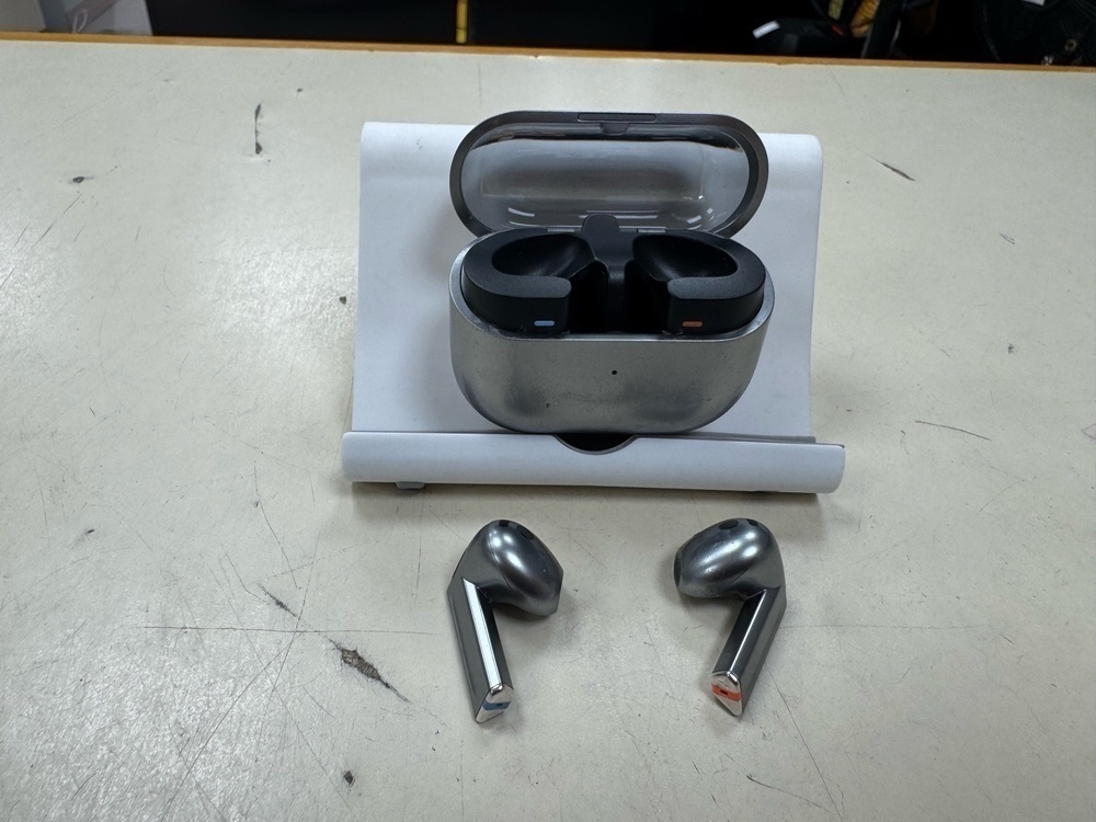 Наушники беспроводные Samsung Galaxy Buds 3