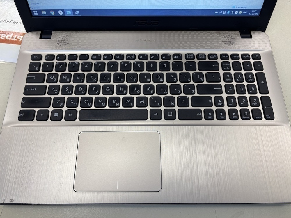 Ноутбук ASUS x541u; Core i5-6198DU, Intel HD Graphics 510, 4 Гб, 256 Гб, Нет
