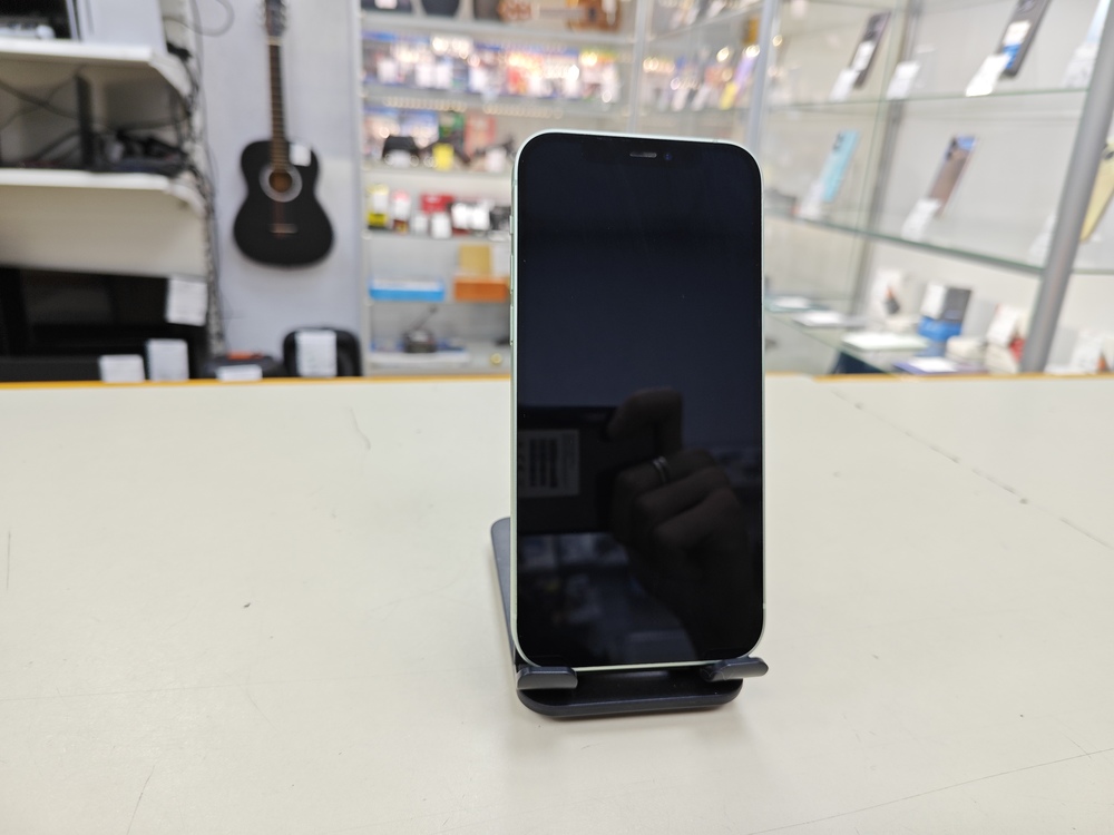Смартфон Apple iPhone 12 64Gb