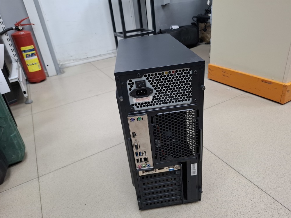Системный блок DEXP .; Core i3-8100, Radeon R9 200 Series, 8 Гб, 128 Гб, 1 Tb