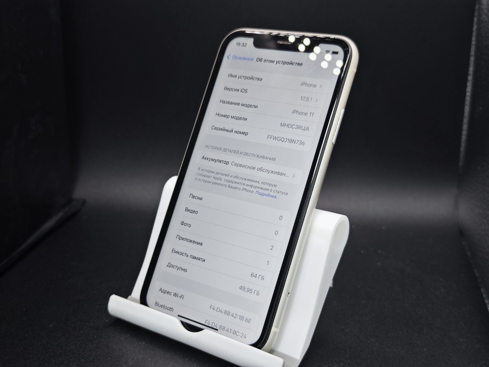 Смартфон Apple iPhone 11 64Gb