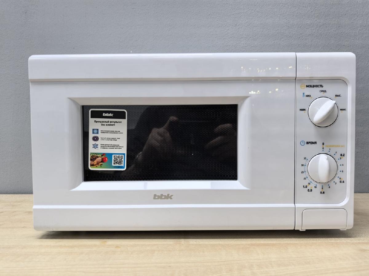 Микроволновые печи BBK 20MWS-705M/W