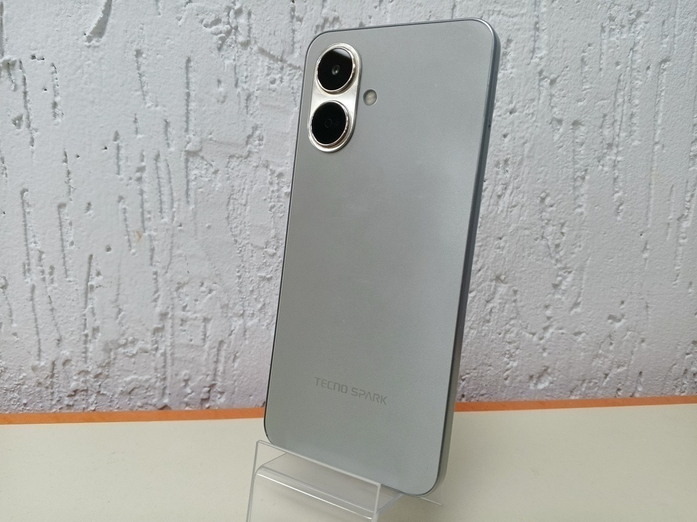 Смартфон Tecno Spark Go 2 3/64Gb