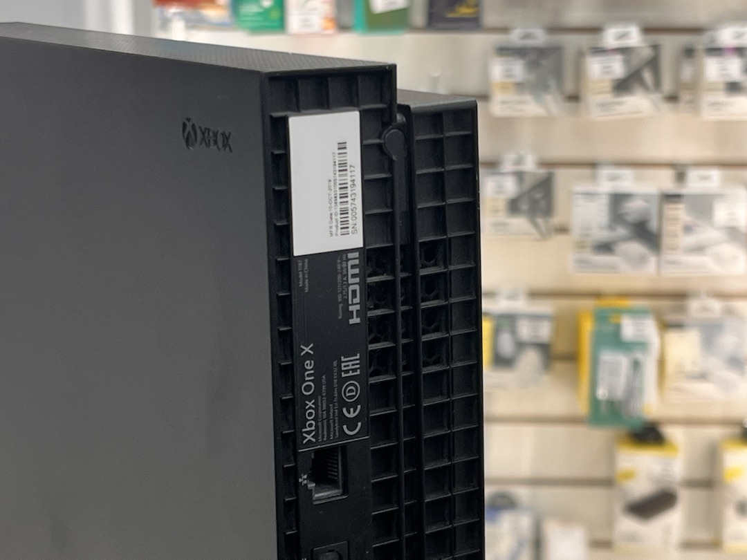Игровая приставка Xbox One X 1Tb