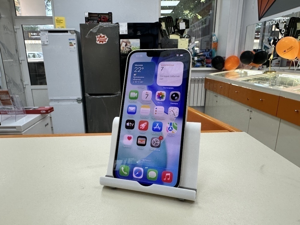 Смартфон Apple iPhone 13 128Gb