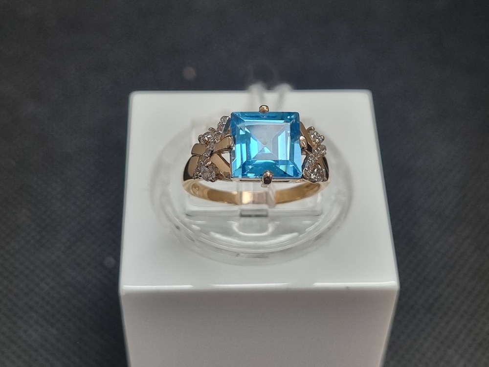 КОЛКМИ585 КОЛЬЦО С КАМНЯМИ (Au 585)