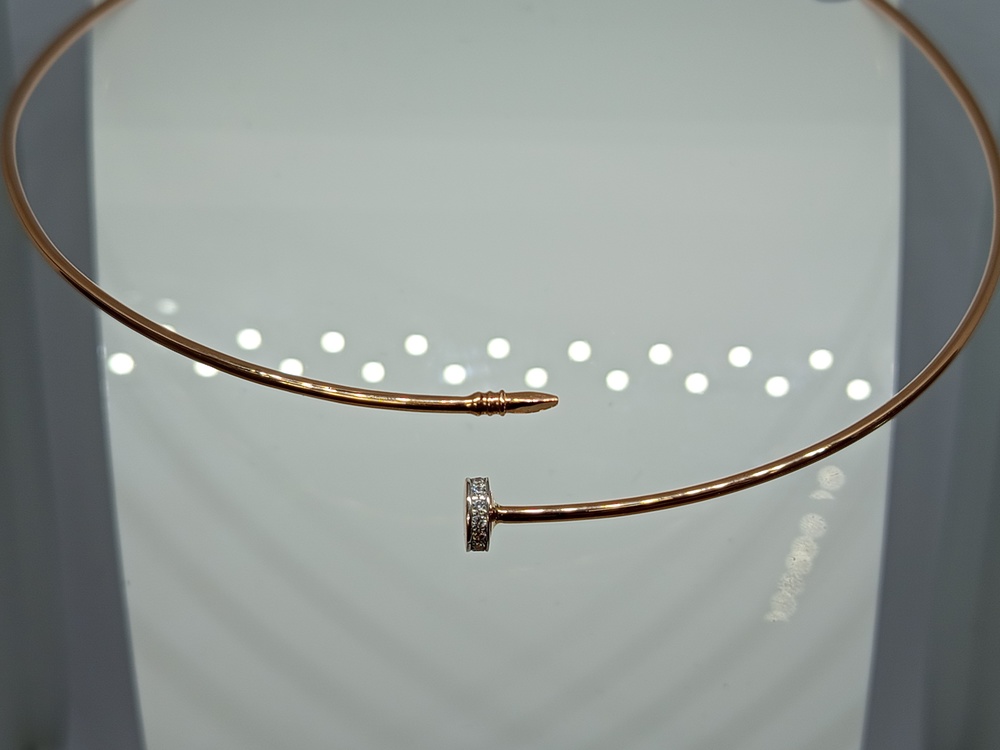 КОЛЬЕ С КАМНЯМИ (Au 585)