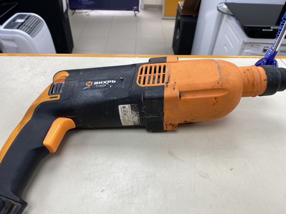 Перфоратор Вихрь П-800К