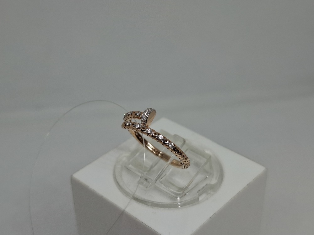 КОЛЬЦО С КАМНЯМИ (Au 585)