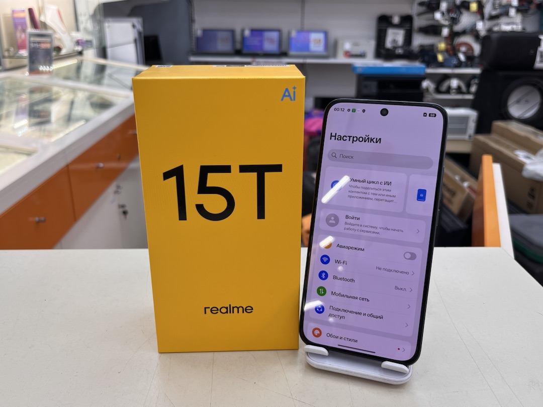 Смартфон Realme 15T 8/256