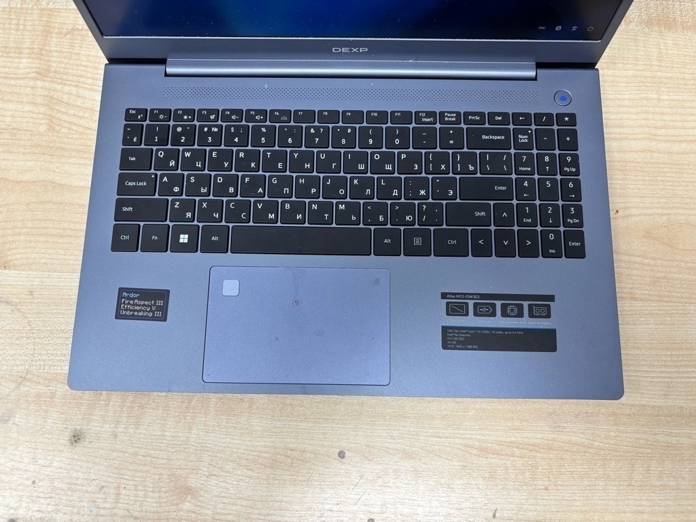 Ноутбук Dexp Dexp Atlas M15-I5W303; Core i5-1235U, Iris(R) Xe Graphics, 16 Гб, 512 GB, Нет