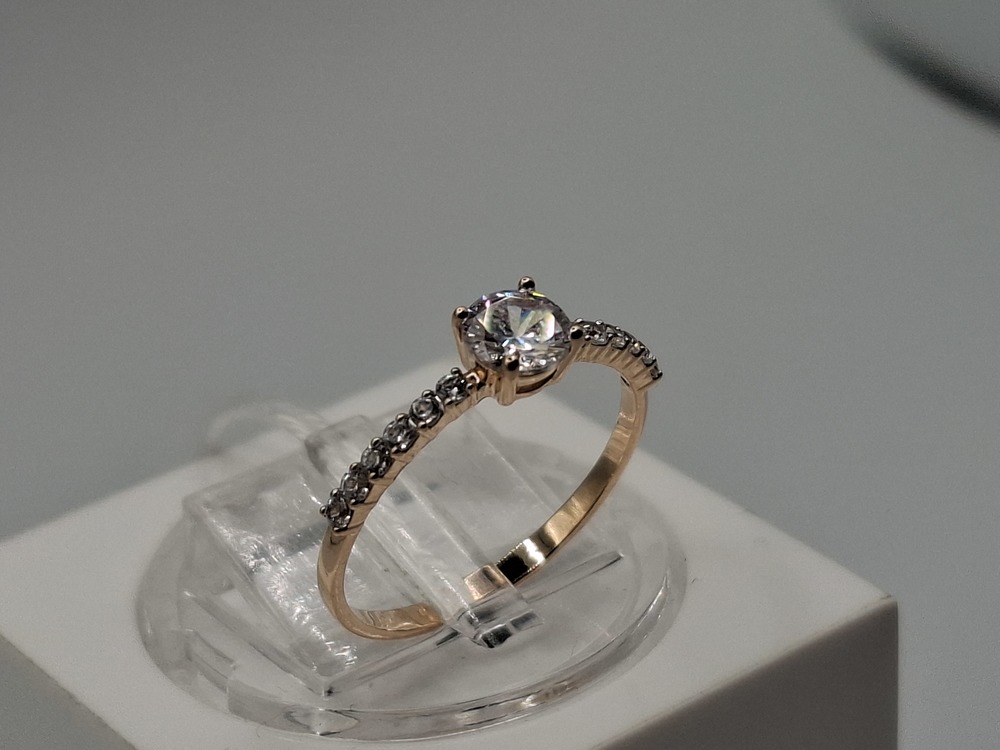 КОЛКМИ585 КОЛЬЦО С КАМНЯМИ (Au 585)