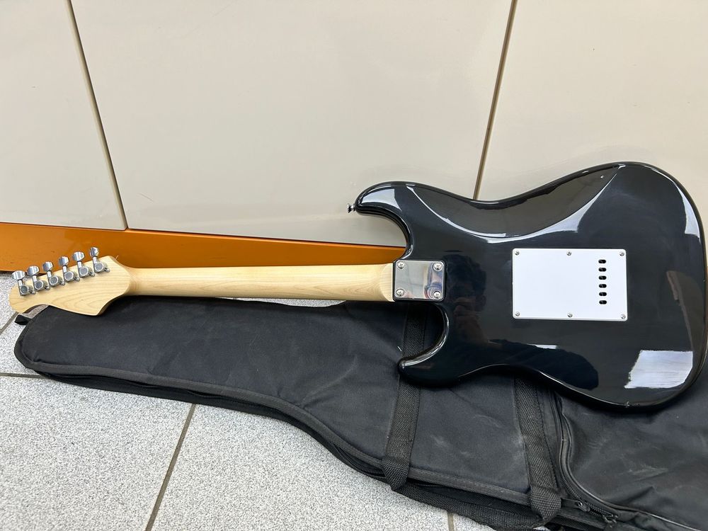 Электрогитара Rockdale Stars HSS White