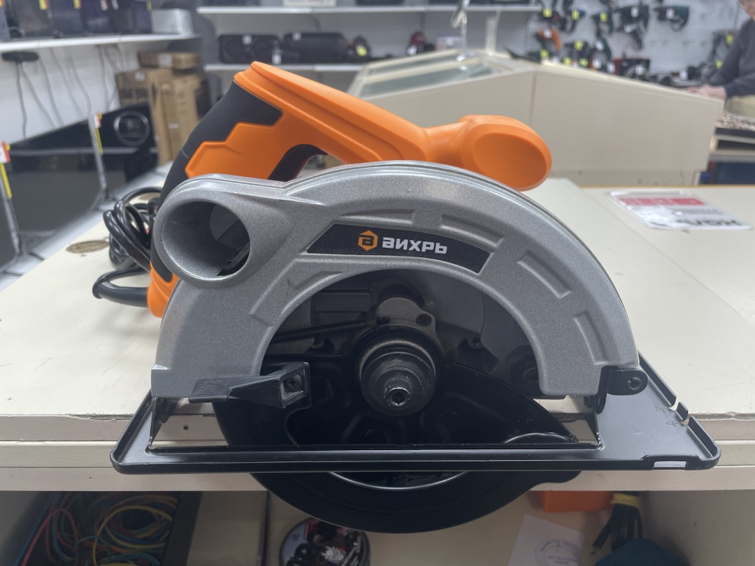 Дисковая пила Вихрь дп-160/1200;