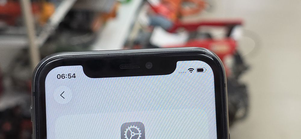 Смартфон Apple iPhone 11 64Gb