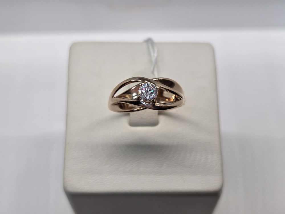 КОЛКМ585 КОЛЬЦО С КАМНЕМ (Au 585)