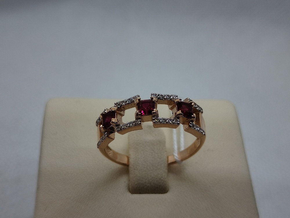 КОЛЬЦО С КАМНЯМИ (Au 585)