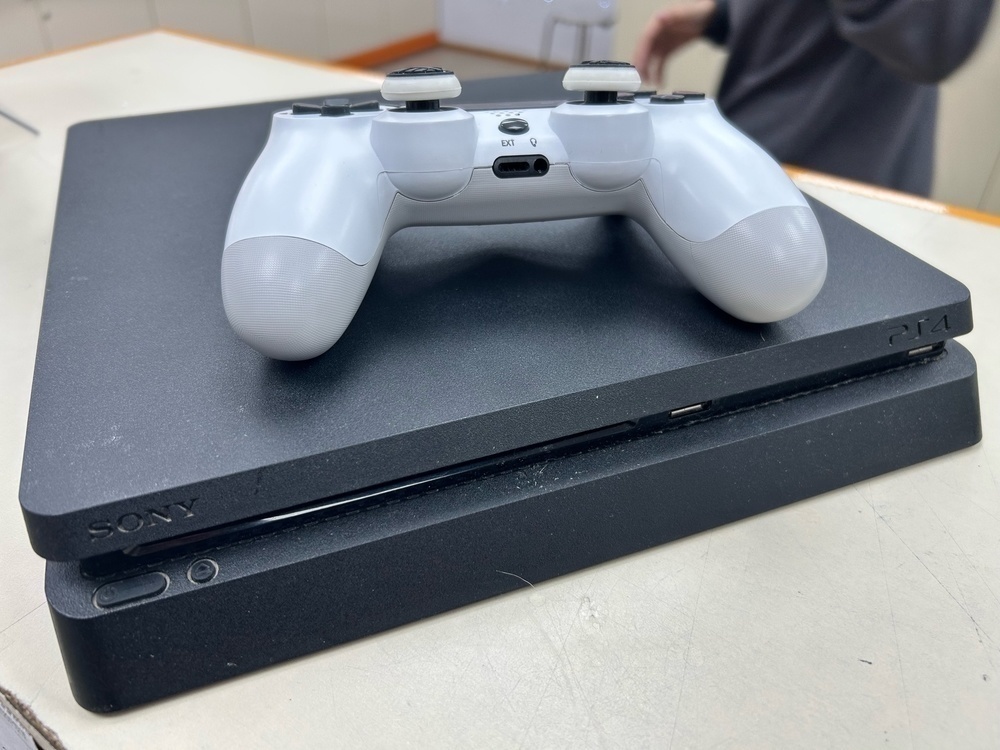 Игровая приставка PlayStation 4 Slim 1Tb