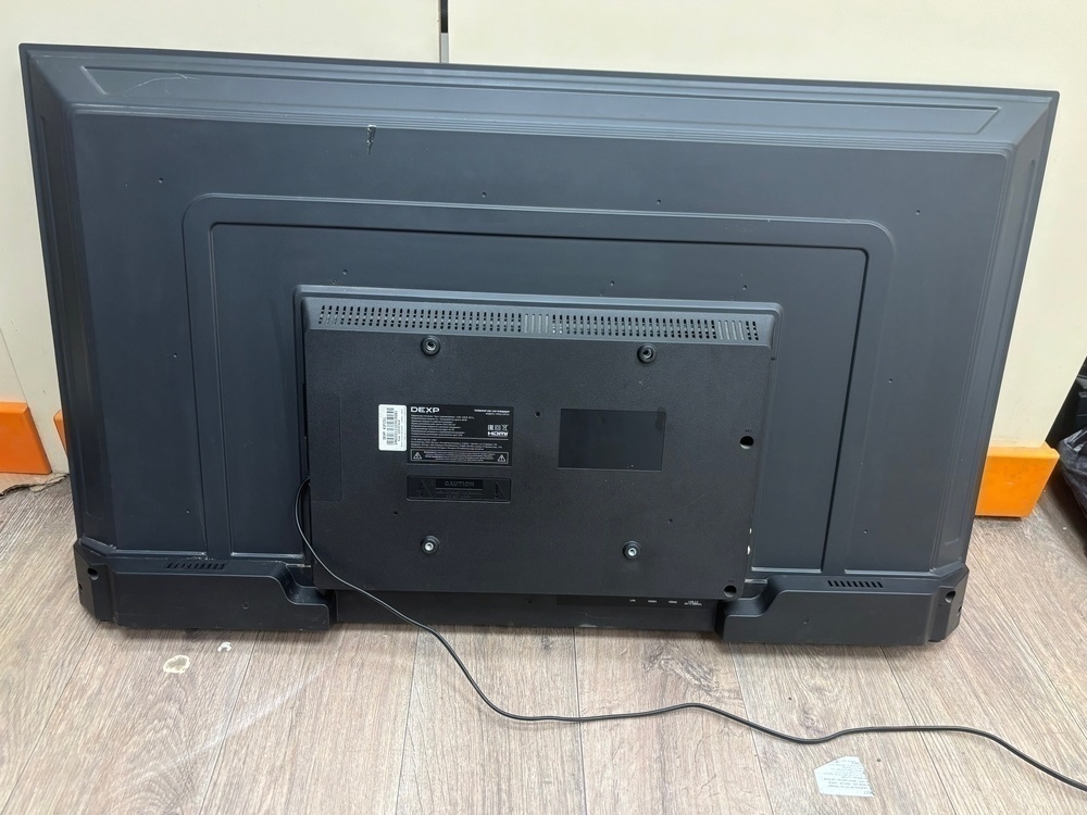 LED Телевизор Dexp 43FCS1