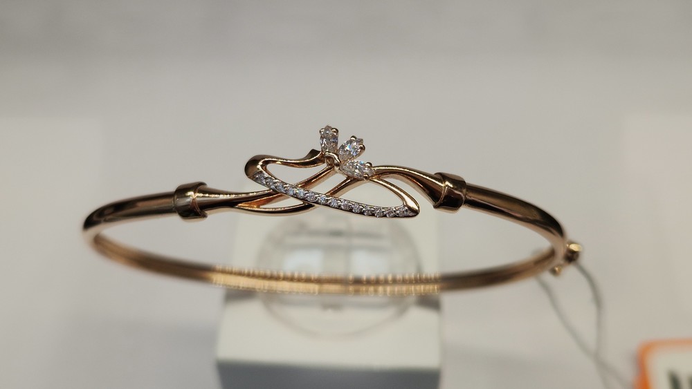 БРАСЛЕТ ЖЕСТКИЙ С КАМНЯМИ (Au 585)