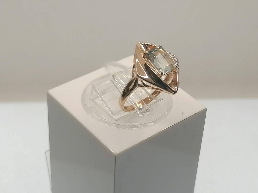 КОЛЬЦО С КАМНЯМИ (Au 585)