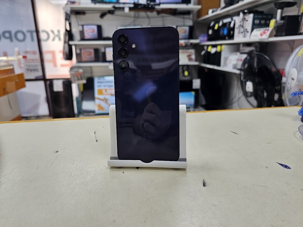 Смартфон Samsung Galaxy A15 4/128