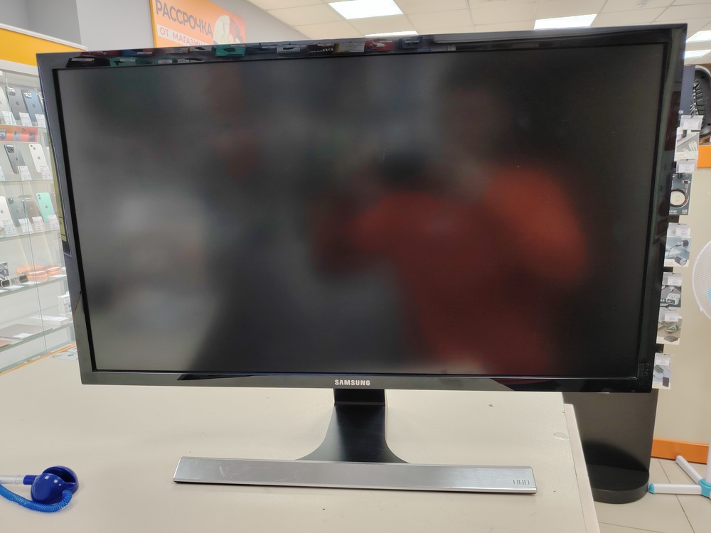 Монитор Samsung U28E590DS