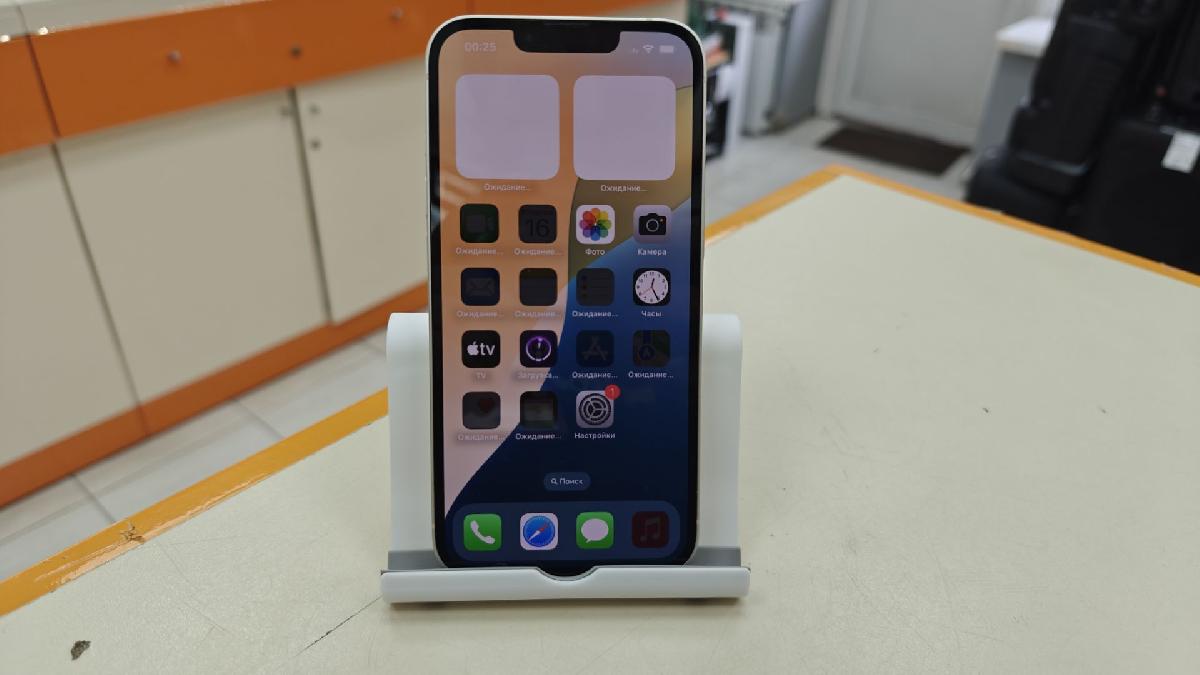 Смартфон Apple iPhone 13 128Gb