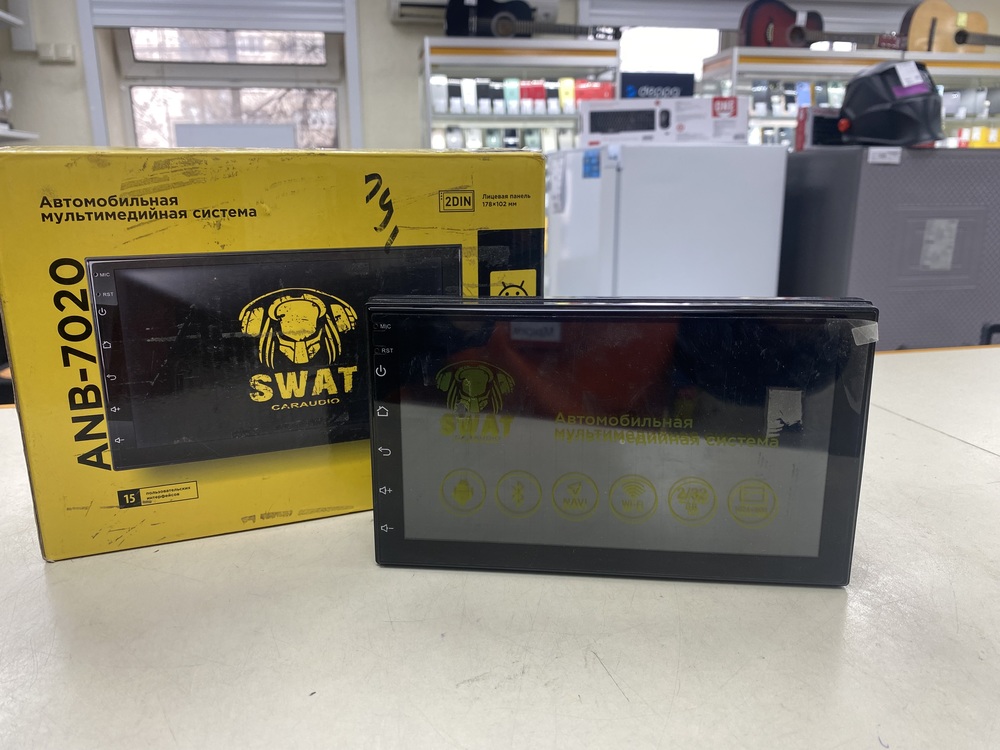 Автомагнитола Swat ANB-7020