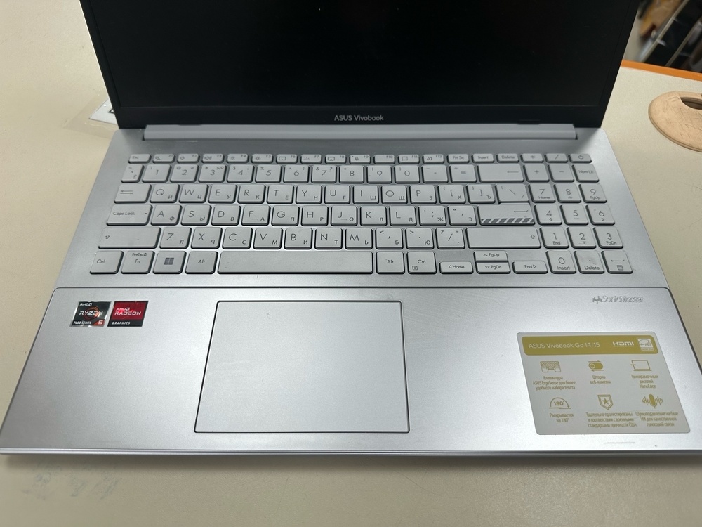 Ноутбук ASUS Vivobook Go 15; Ryzen 5 7520U, AMD Radeon (TM) Graphics, 16 Гб, 1 Tb, Нет