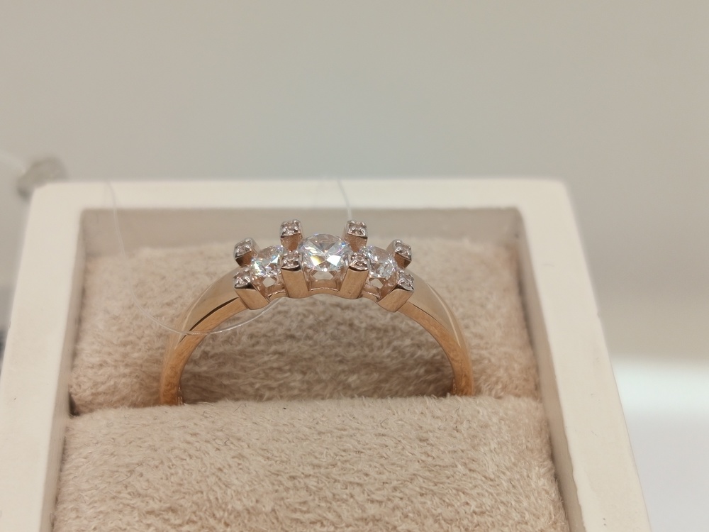 КОЛЬЦО С КАМНЯМИ (Au 585)