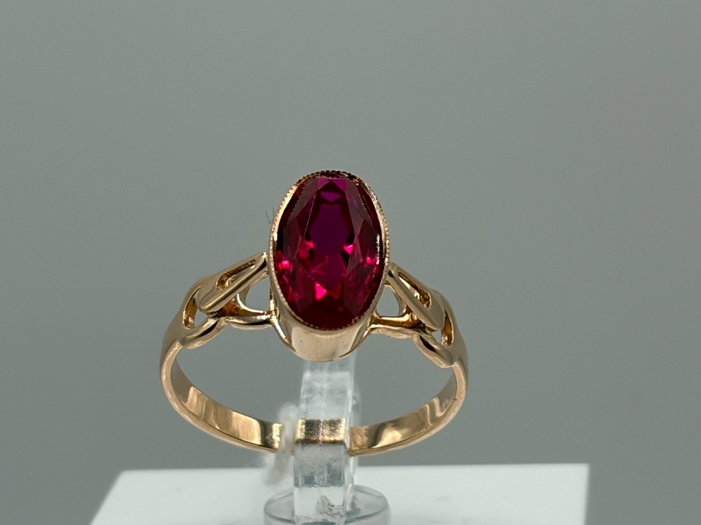 КОЛКМ583 КОЛЬЦО С КАМНЕМ (Au 583)